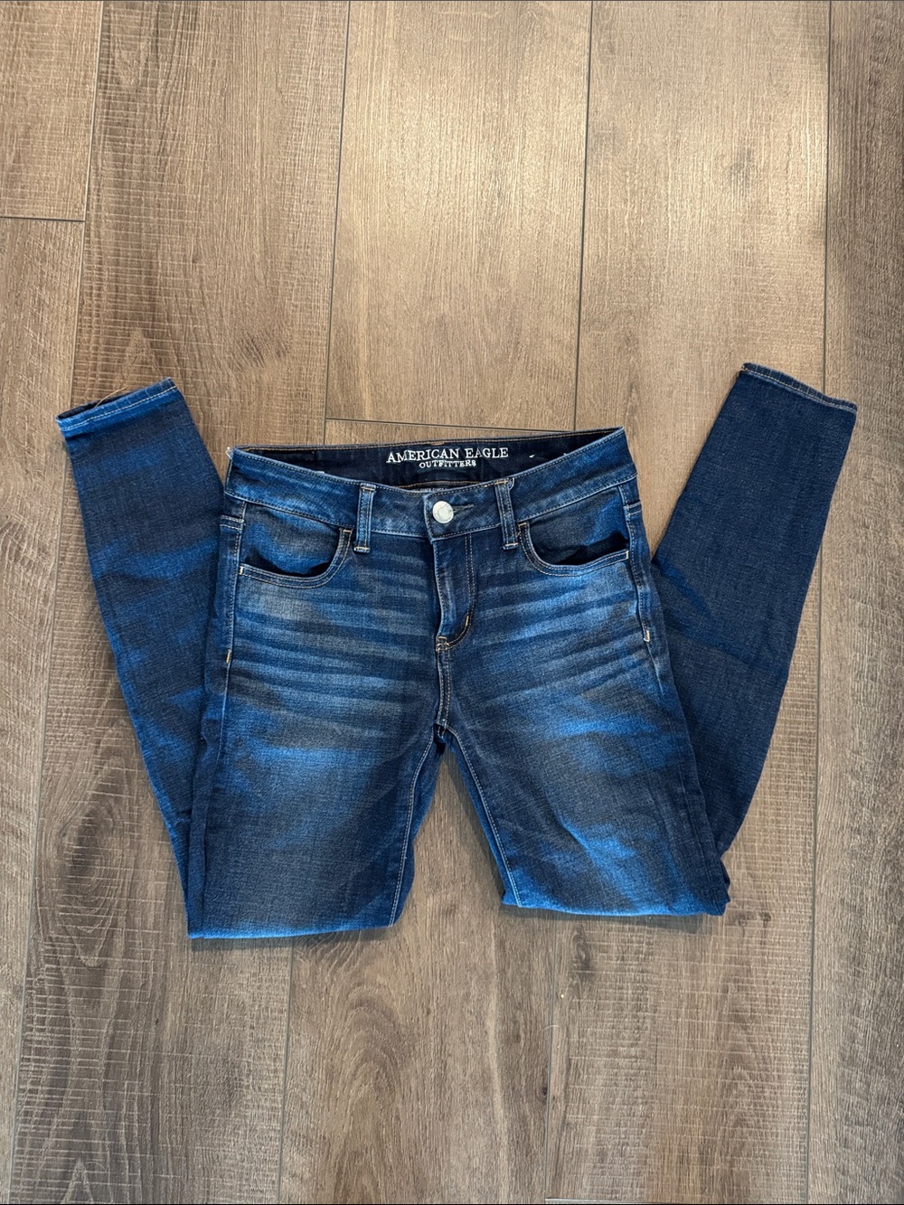 American Eagle Outfitters Women’s Indigo Blue Skinny Jeans (size 4)